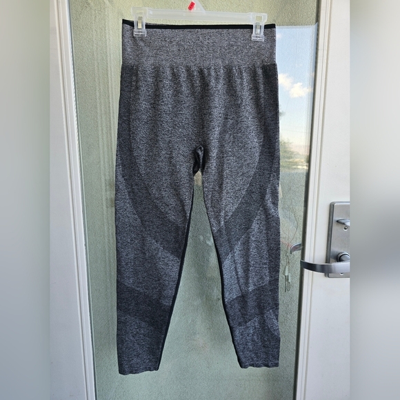 PINK Victoria's Secret Pants - PINK Victoria's Secret Charcoal and Black Leggings